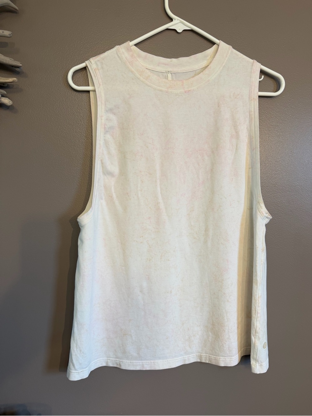 Lululemon tank top